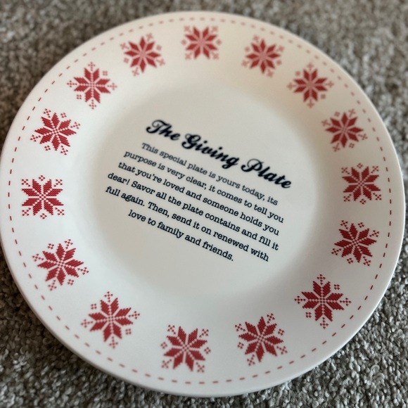 iq accessories Other - Red Snowflake The Giving Plate